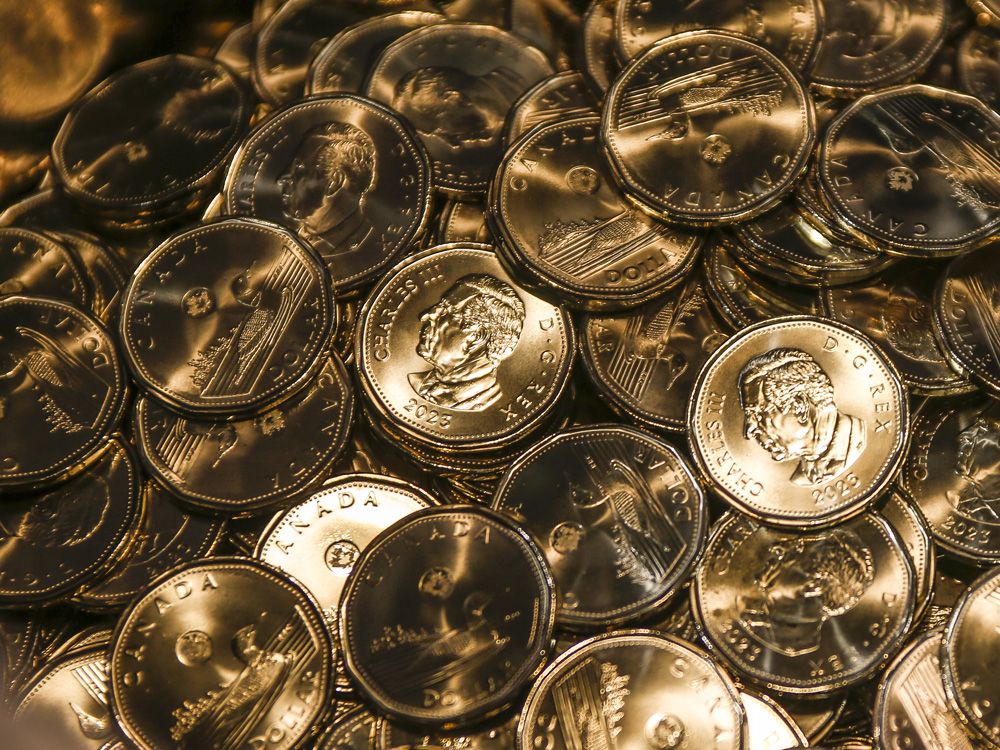 Canadian Dollar Climbs Toward 70 US Cents Amid Easing Trade Tensions Canadian Dollar Climbs Toward 70 US Cents Amid Easing Trade Tensions