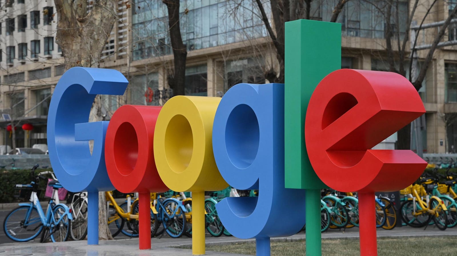 Google Stock Dips On Disappointing Earnings Report Google Stock Dips On Disappointing Earnings Report