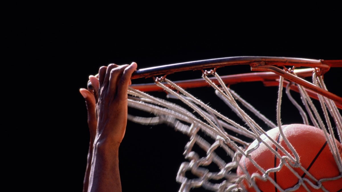 Los Angeles Lakers Vs. LA Clippers 2025: Where To Watch The Livestream Los Angeles Lakers Vs. LA Clippers 2025: Where To Watch The Livestream
