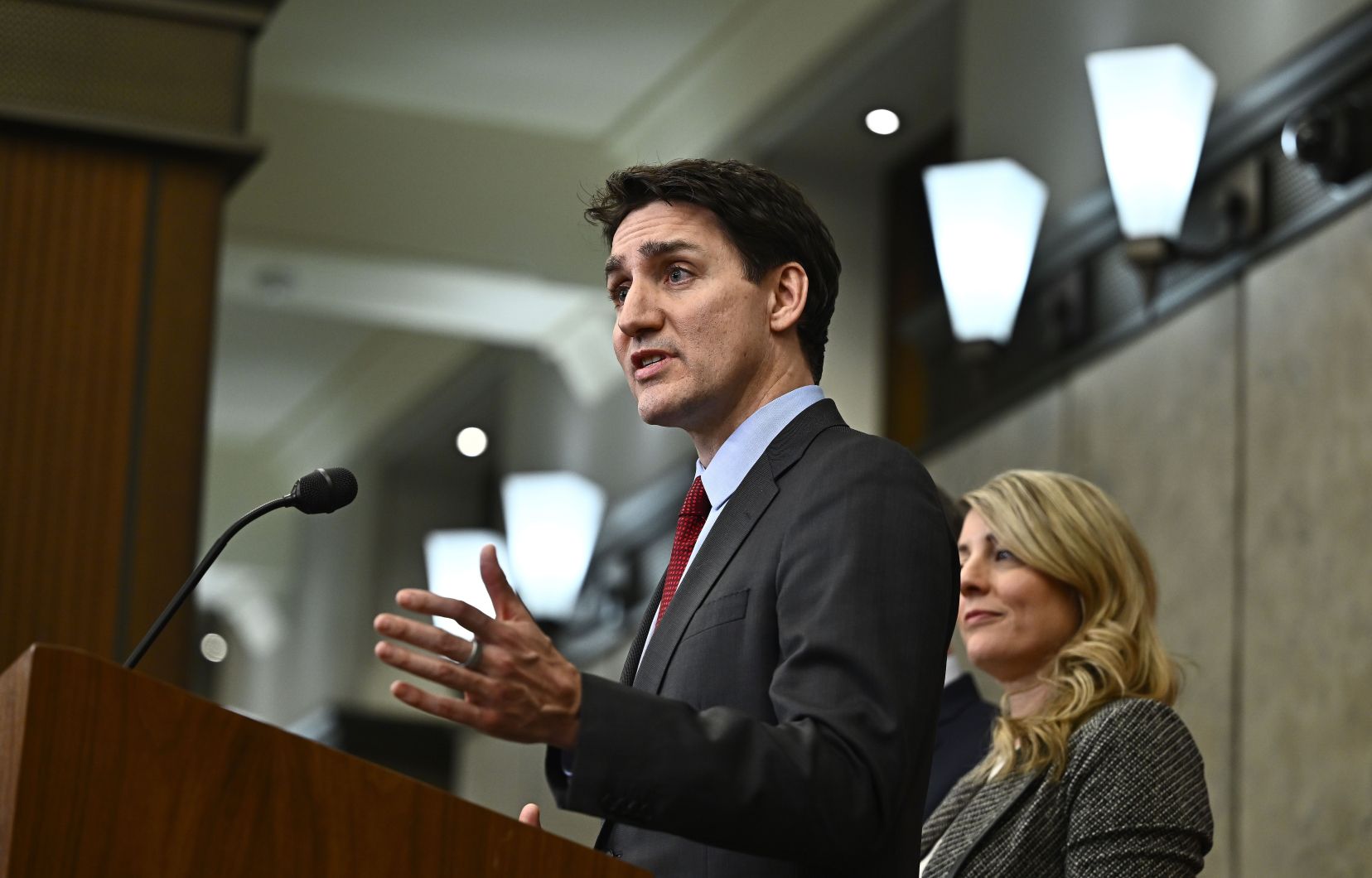 Ottawa Choisit Délibérément L’expression « Tsar Du Fentanyl » : Analyse D’une Stratégie De Communication Ottawa Choisit Délibérément L’expression « Tsar Du Fentanyl » : Analyse D’une Stratégie De Communication