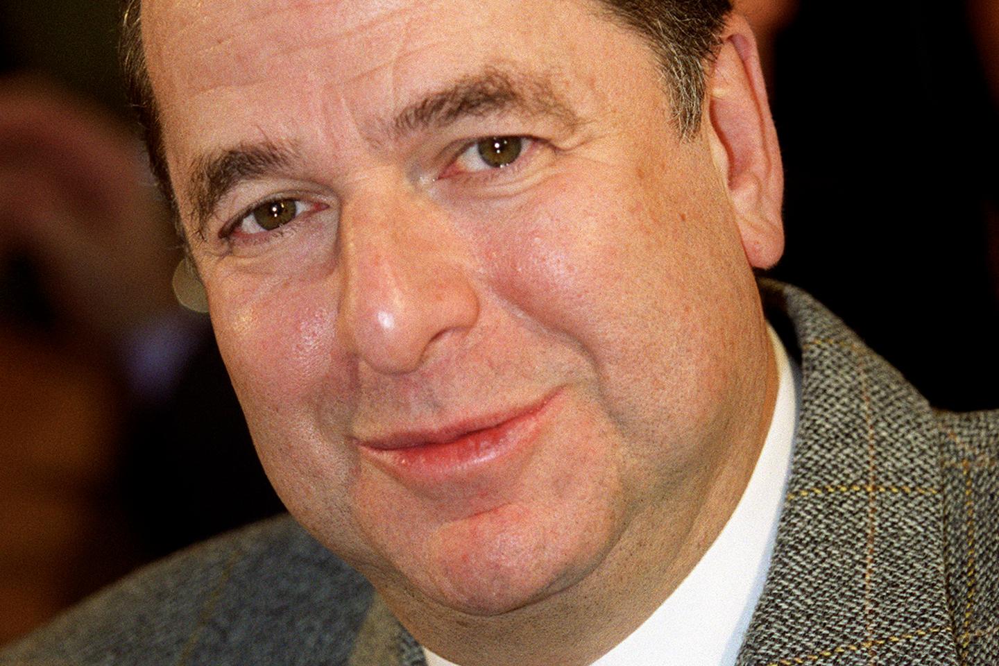 Paul-Loup Sulitzer: De L'empire Des Best-sellers À L'ascension D'un Homme D'affaires Paul-Loup Sulitzer: De L'empire Des Best-sellers À L'ascension D'un Homme D'affaires