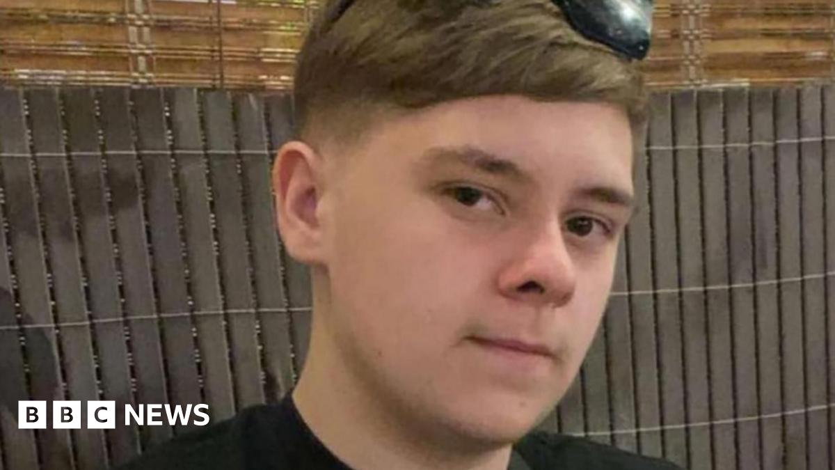 Sheffield School Stabbing: Community Mourns 15-Year-Old Victim Sheffield School Stabbing: Community Mourns 15-Year-Old Victim