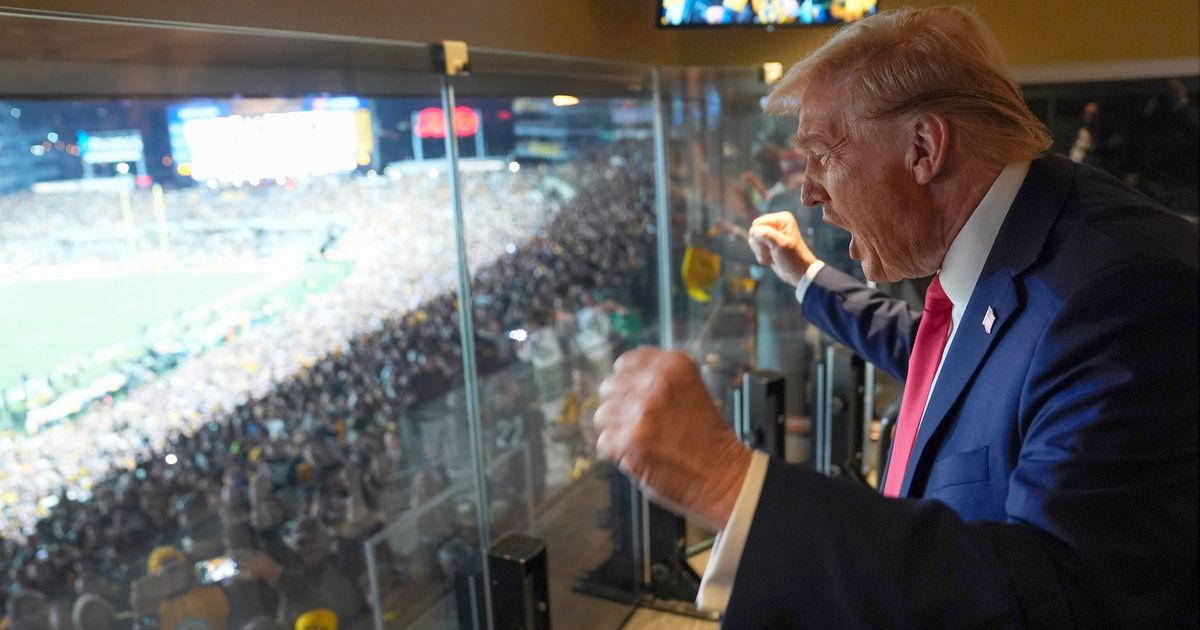 Trump's Super Bowl Appearance: A Sign Of Continued Political Division Trump's Super Bowl Appearance: A Sign Of Continued Political Division